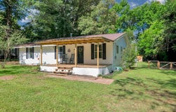 259 S 5th Street, Cushing, TX 75760