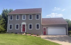 1525 Lone Oak Circle, Fairfield, IA 52556