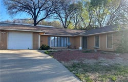 16316 Fort Riley Road, Leavenworth, KS 66048