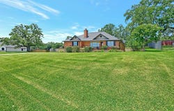 117 Kiowa Drive S, Lake Kiowa, TX 76240