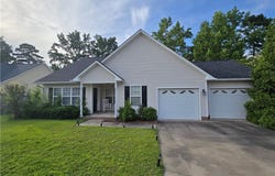 5516 Hall Glen Drive, Hope Mills, NC 28348
