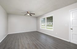 1015 N Hickory Street, Buffalo, MO 65622