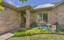 2408 W Deerbrooke Trail, Ozark, MO 65721