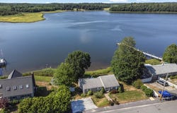 57 Cliff Dr, Freetown, MA 02702
