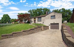 332 Garlow Dr, Penn Hills, PA 15235