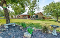 810 Alexander Road, Stephenville, TX 76401