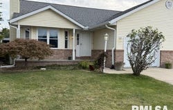 208 EAGLE RIDGE Drive, Chatham, IL 62629
