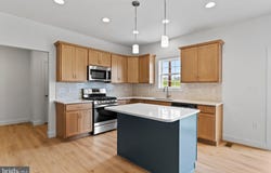 537 CORAL BELLS DRIVE, MECHANICSBURG, PA 17055
