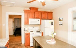 201 5th, Manchester, GA 31816