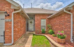 2120 NE 4th Street, Moore, OK 73160