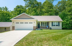 577 Floral Valley Drive W, Howard, OH 43028
