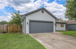 629 Adams Drive NE, Lee's Summit, MO 64086