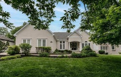5002 W 143rd Terrace, Leawood, KS 66224