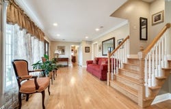 31 Shetland Dr, Clark Twp., NJ 07066-2310
