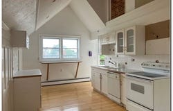13 Portland St, Lynn, MA 01902