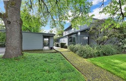 2700 HARLOW Rd, Eugene, OR 97401