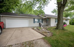 215 US Highway 131, White Pigeon, MI 49099