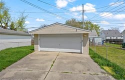 2324 Minnie Street, Lincoln Park, MI 48146