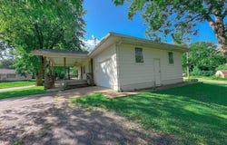 501 N. Main St, Pleasant Hill, IL 62366