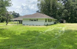 1771 N Woodcrest Ave, Denham Springs, LA 70726
