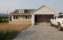 138 Nevils St, Harrogate, TN 37752