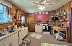 22495 Hilltop Ln, Bovey, MN 55709