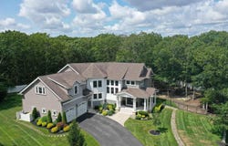 802 Gatehouse Dr, Galloway Township, NJ 08205