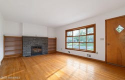 11 Drawbridge Drive, Guilderland, NY 12203
