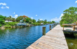 813 Hummingbird Way, North Palm Beach, FL 33408