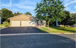 650 Texas Avenue NW, Hutchinson, MN 55350