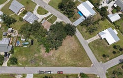 513 PINE ROAD, NOKOMIS, FL 34275