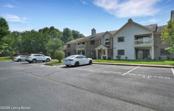 3503 Lennox View Ct, Louisville, KY 40299