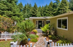 4884 N LOFTUS RD, Florence, OR 97439