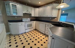 28 S 9TH STREET, COOPERSBURG, PA 18036