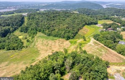 532 PHILLIPS DRIVE, COLUMBIA, PA 17512