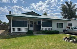 120 VALLEY ST, Halfway, OR 97834