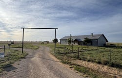 1367 US-87, Tahoka, TX 79373