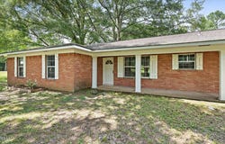 1172 Rockett Drive, Jackson, MS 39212