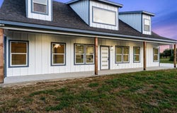 601 E 7th Street, McGregor, TX 76657