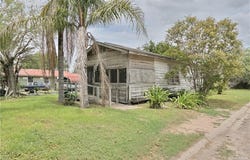 304 W Canal Avenue, Raymondville, TX 78580