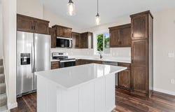 829 N Grant Street, Ellsworth, WI 54011