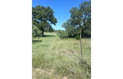 225 Oriole Ave., Camp Wood, TX 78833