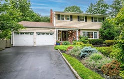 10 Dellview Drive, Edison, NJ 08820