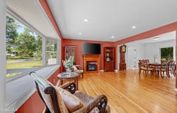 2 Hartwood Road, Bethlehem, NY 12054