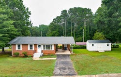 126 E Parkwood Street, Stanley, NC 28164