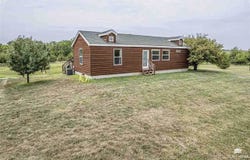 2294 8th Road, Clay Center, KS 67432
