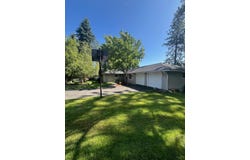 10520 N College Cir, Spokane, WA 99218