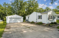 5269 Foulk Road, Waterloo, IA 50702
