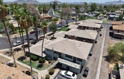 3319 W HARMONT Drive, Phoenix, AZ 85051