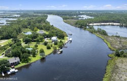 1099 Campbell Drive, Biloxi, MS 39532